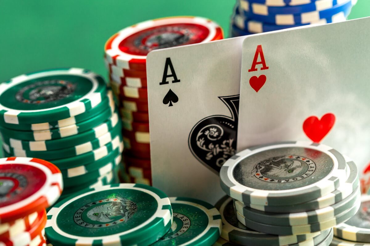 bluffing online